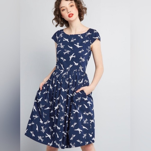 emily and fin Dresses & Skirts - ModCloth Emily and Fin Airplane Dress XL Navy Blue White